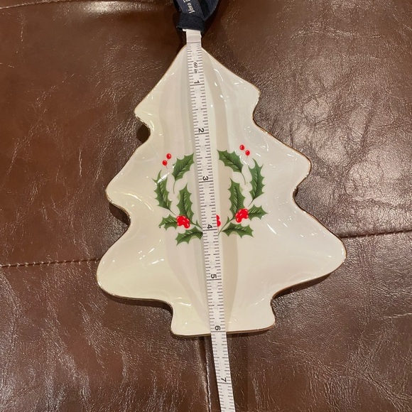 Vintage 1990s Christmas Holly Berries Fine Porcelain  Made in Japan - Picture 5 of 7